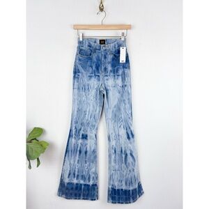 NWT Lee Women’s High Waisted Tie Dye Flare Jeans Sz 24